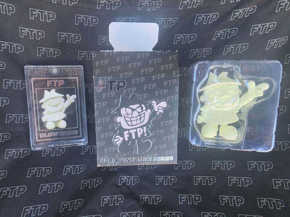 FTP Boris Vinyl Mini Series Glow Boris Figure